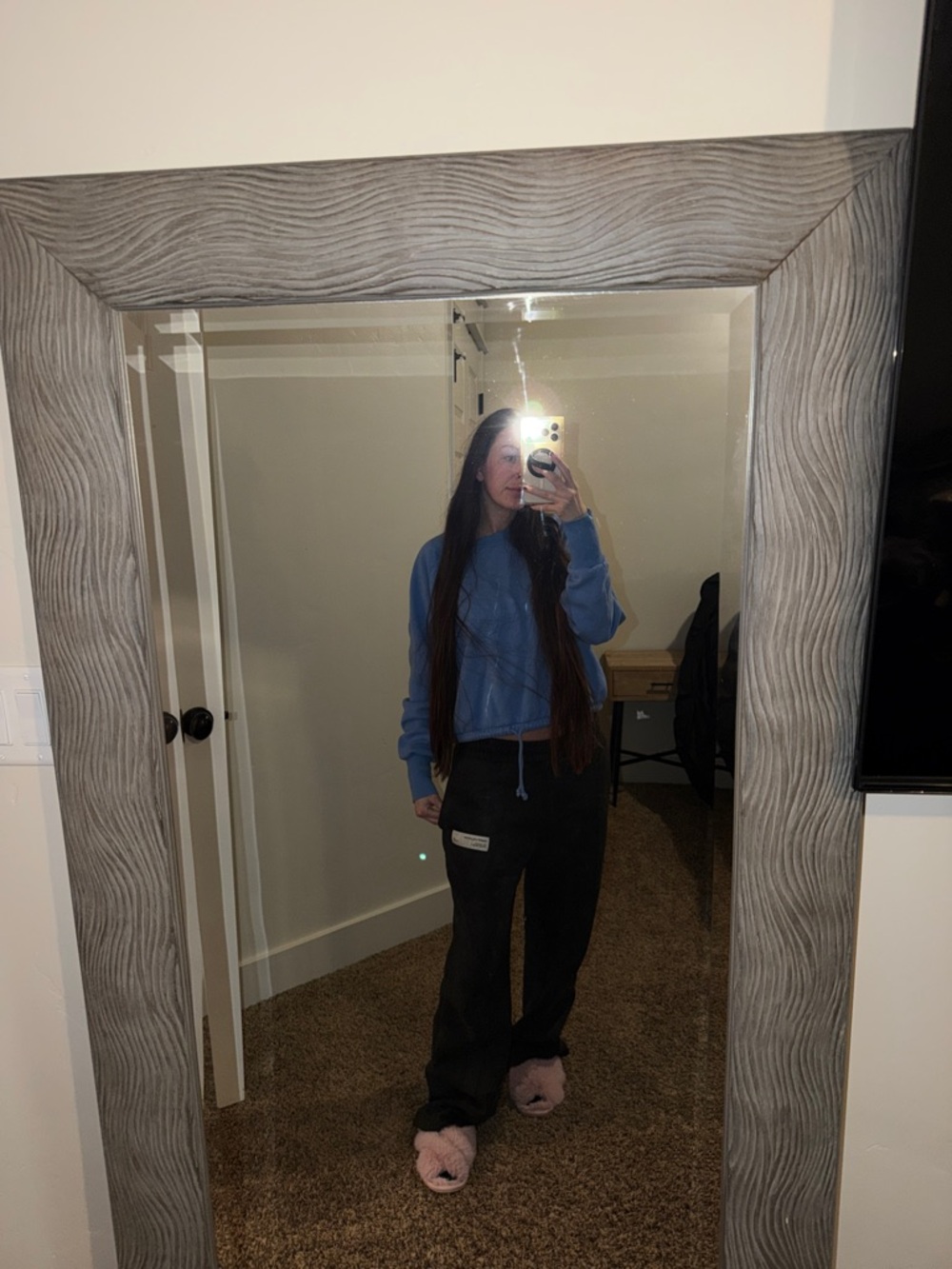 H&M Blue Cropped Sweatshirt - Cozy Casual Top